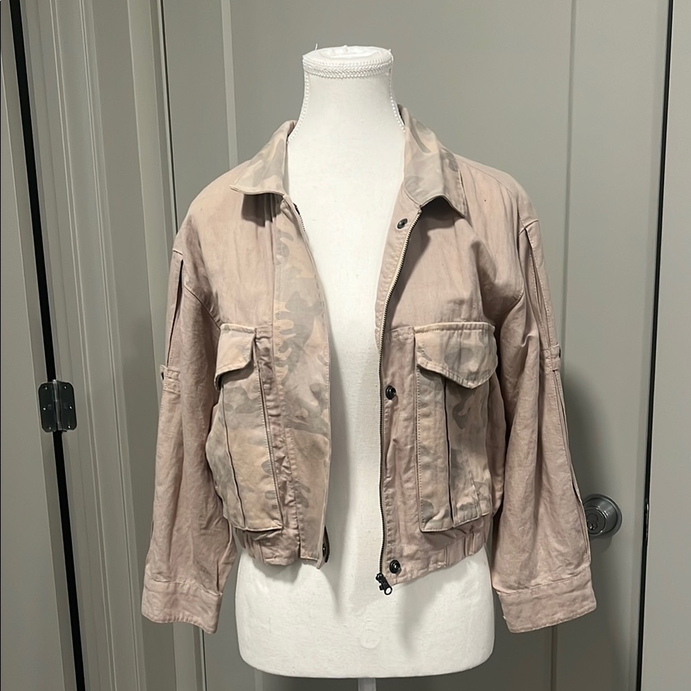 NWT Anthropologie Taupe Utility Jacket with Classic Collar and Relaxed Fit